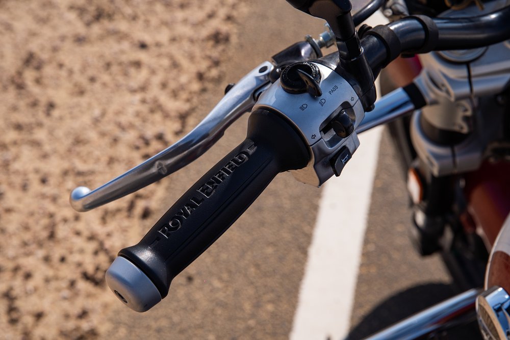 A close up view of the adjustable lever