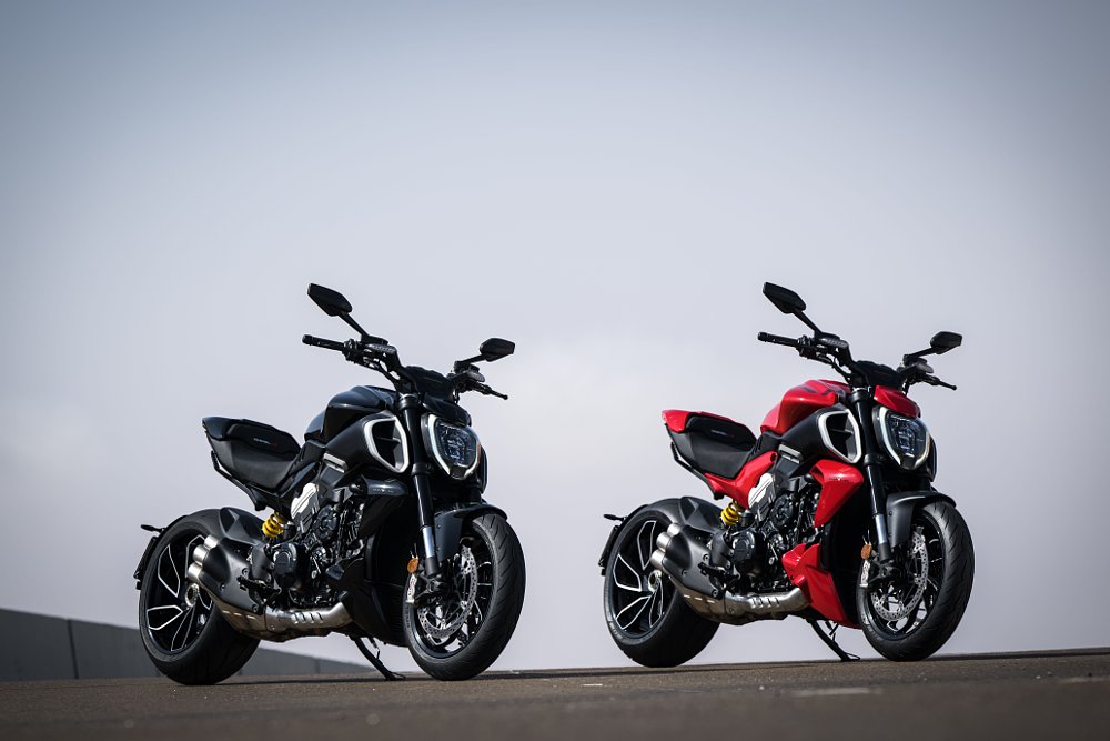 Ducati Diavel V4