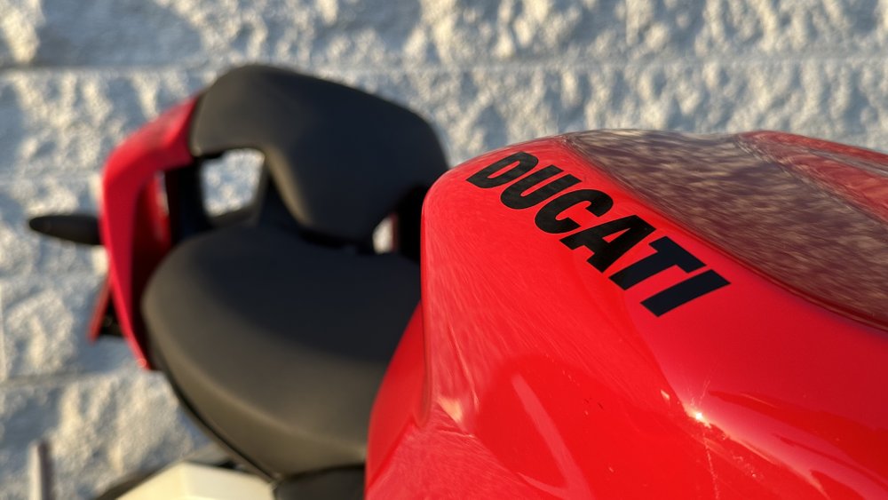 2023 Ducati Streetfighter V2 fuel tank and seat detail.