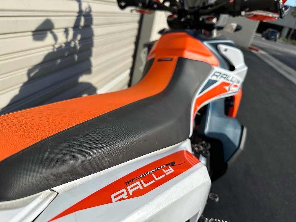 2021 KTM 890 Adventure R Rally seat detail.