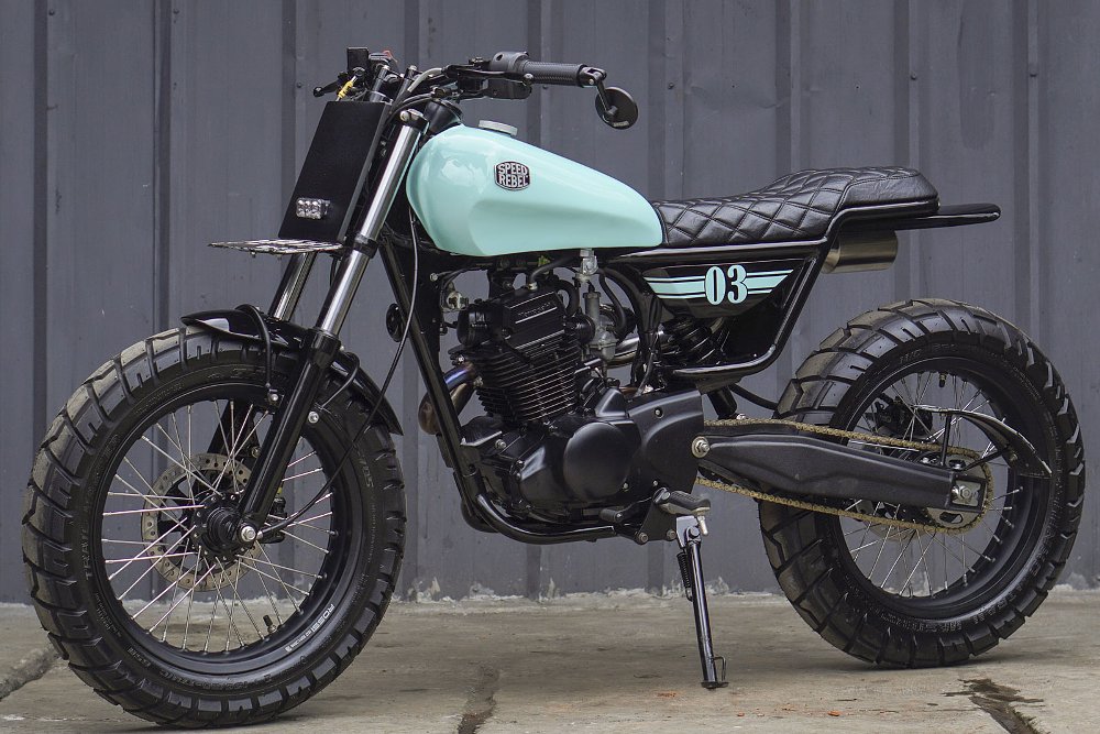 Katros Garage studio shot of W175 Scrambler