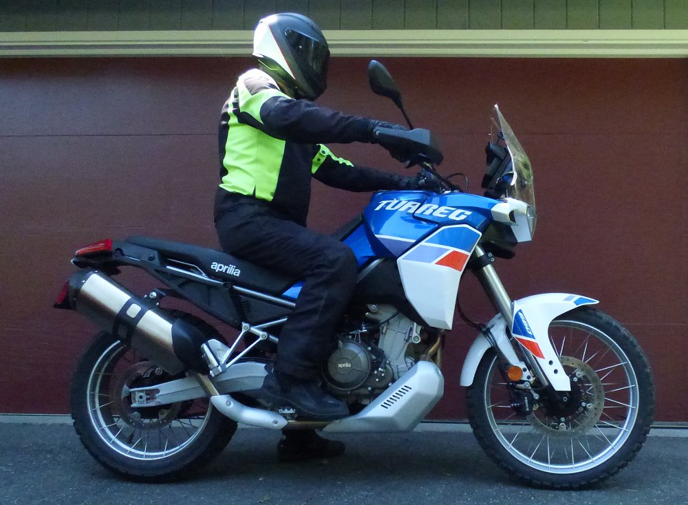 side view of riding in position on the Tuareg