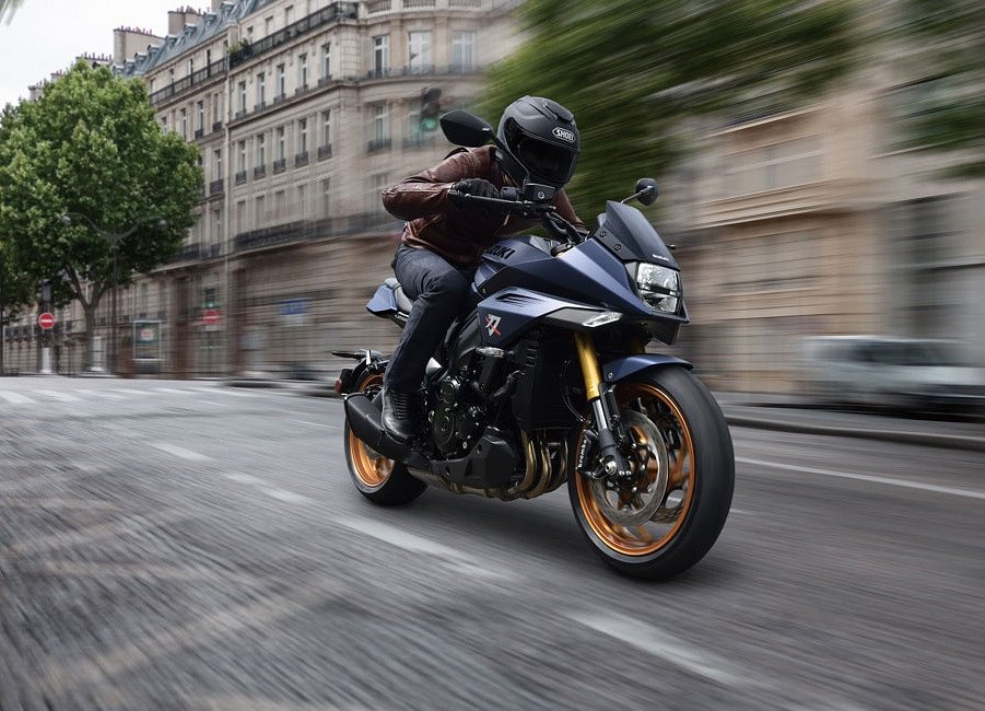 Suzuki Katana on the street