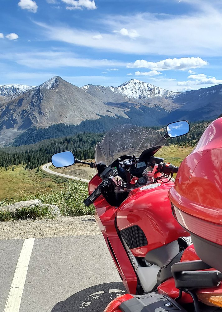 VFR overlooking a mountain road