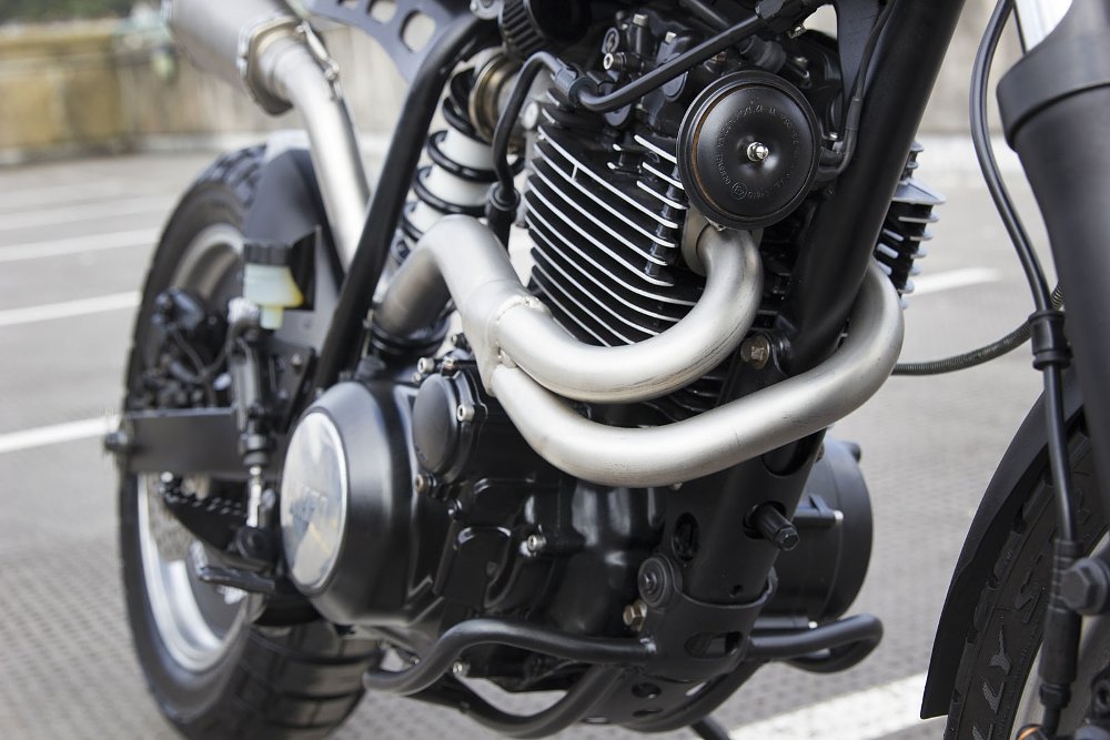 closeup of the air-cooled single-cylinder engine