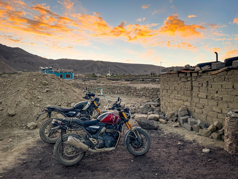 CTXP_India_Adventure_Triumph_Speed_400 and Scrambler_400_X