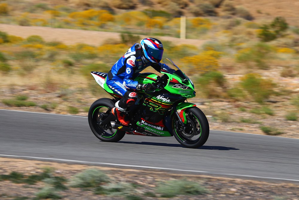 riding the ZX-4RR on the track