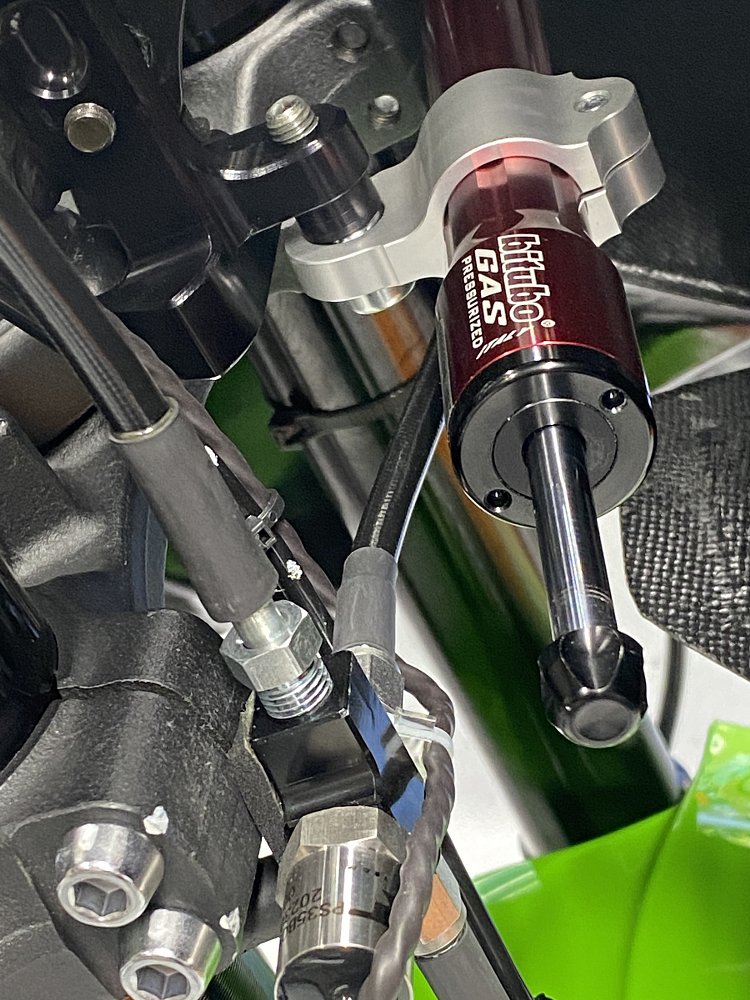 steering damper in the ZX-4RR