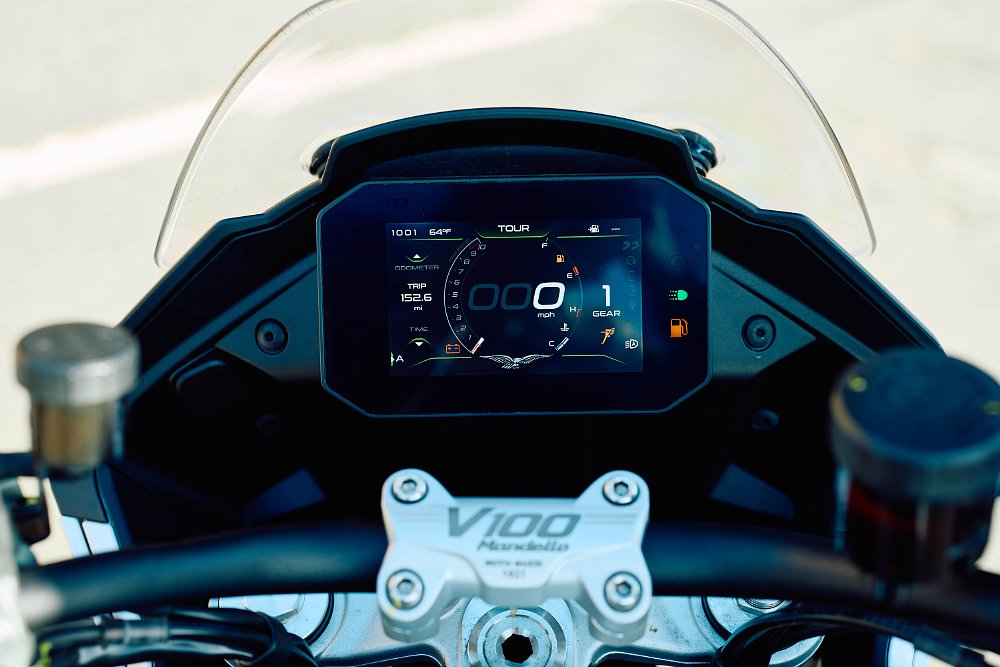 2023 Moto Guzzi V100 Mandello TFT dash detail