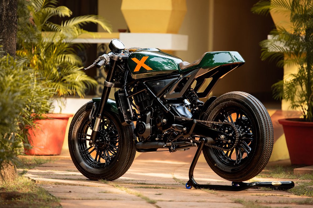 side view of the X440 custom