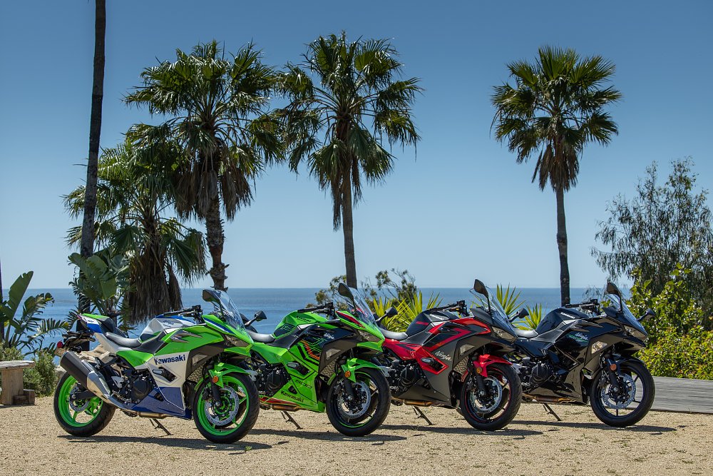 four color schemes for the Ninja 500