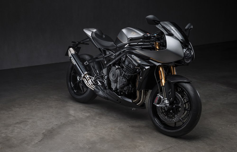 studio photo of the silver Triumph Speed Triple RR breitling Limited Edition