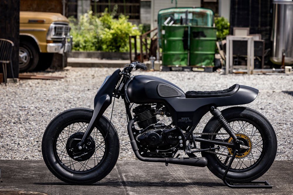 side view of the Mutt custom