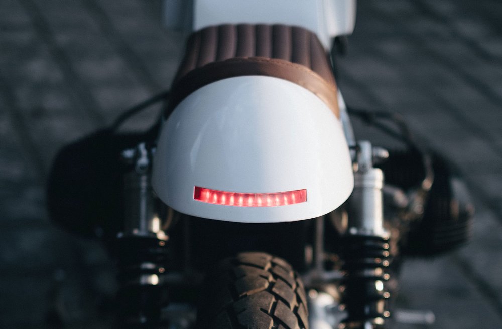 photo of the taillight and slim rear section of the motorcycle