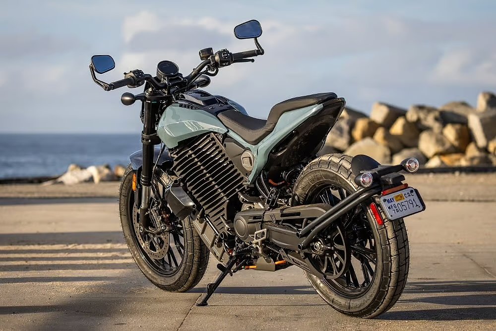 LiveWire S2 Del Mar electric motorcycle makes 194 foot pounds of torque