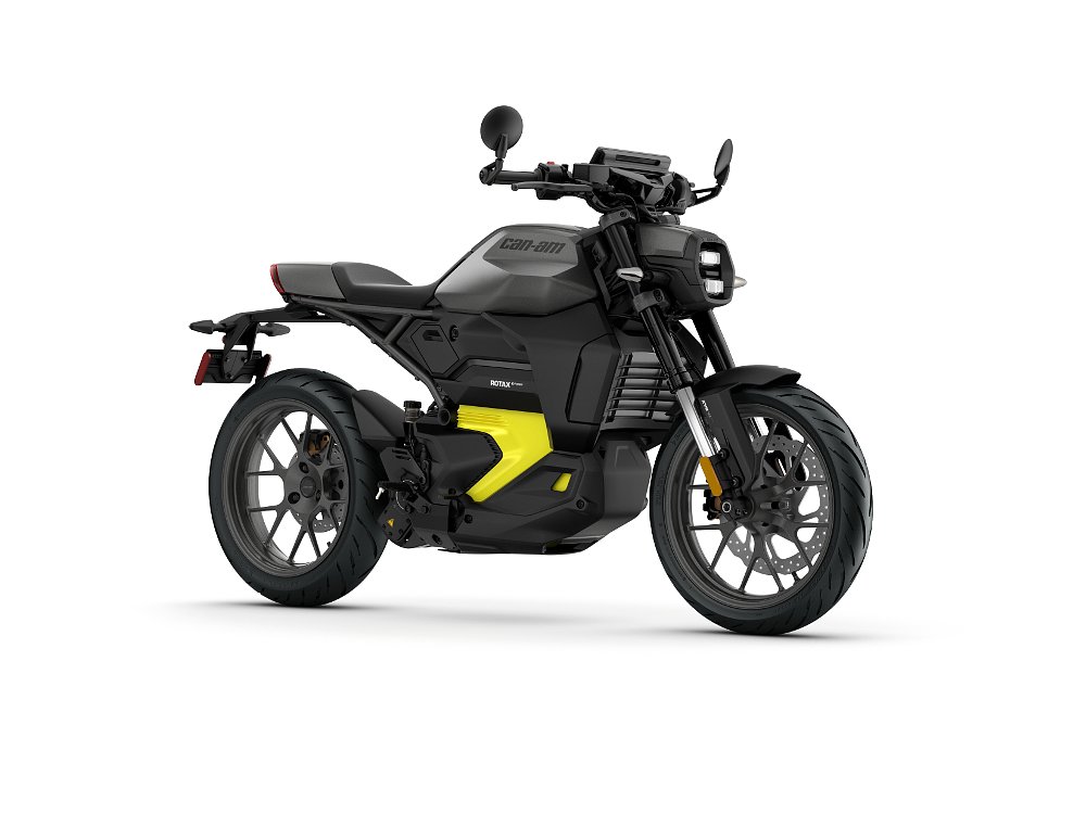 studio photo of Pulse in black