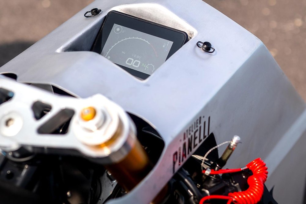 small gauge embedded in metal bodywork