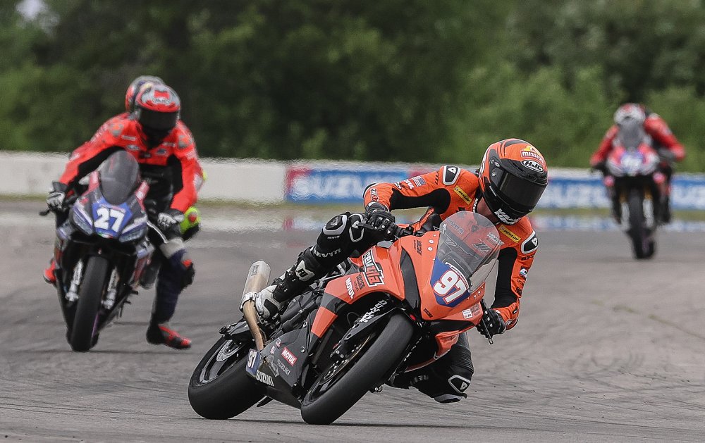 Rocco Landers leading a MotoAmerica Twins Cup race on the RevZilla Suzuki GSX-8R