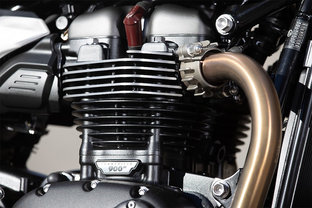 A close-up of the Speed Twin 900's parallel-twin engine.