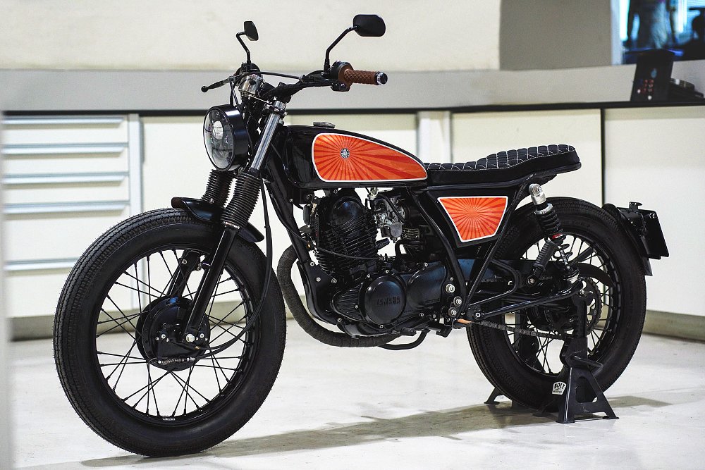 studio image of SR250 with special sunburst paint