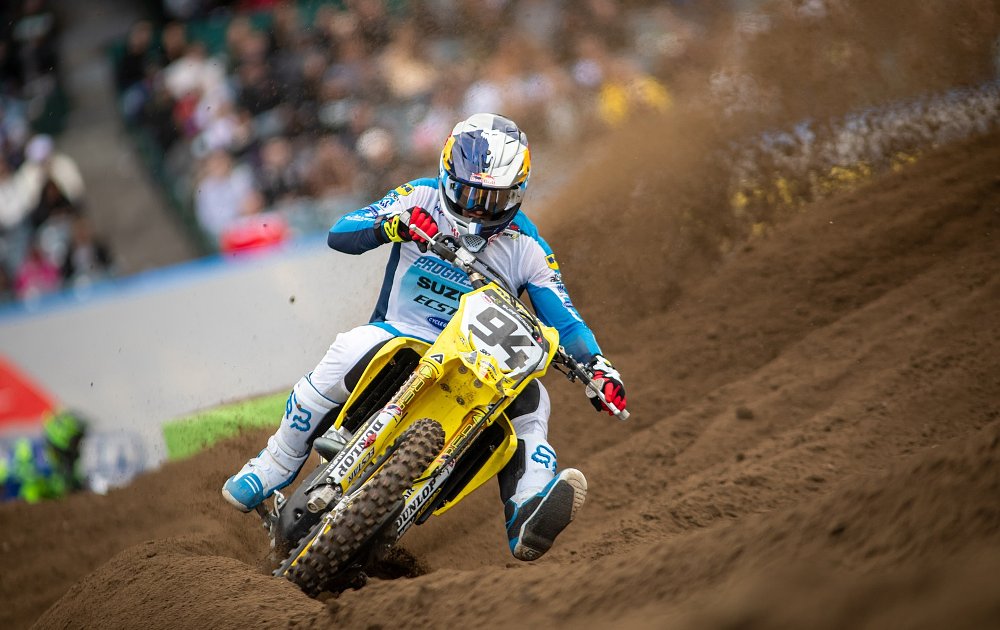 SuperMotocross rider Ken Roczen rides his Suzuki RM-Z450 through a section of sand.