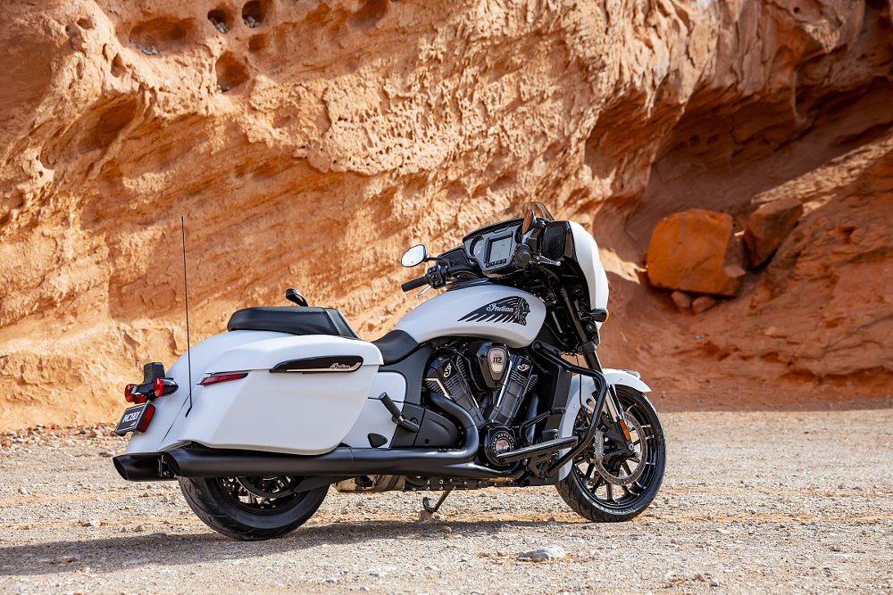 side view of a white Chieftain PowerPlus 112