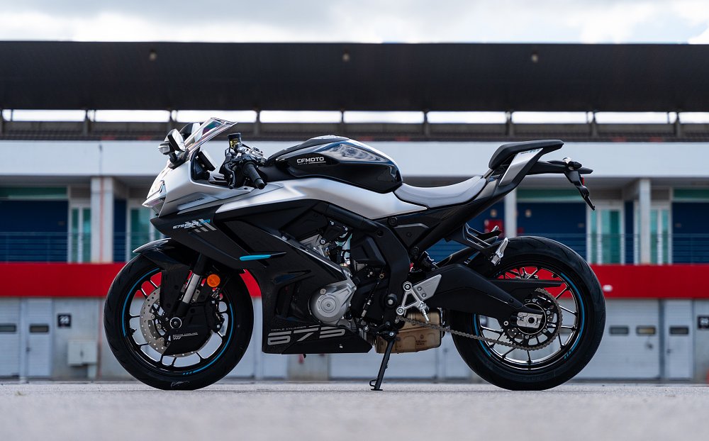 left side view of a black 675 at the track