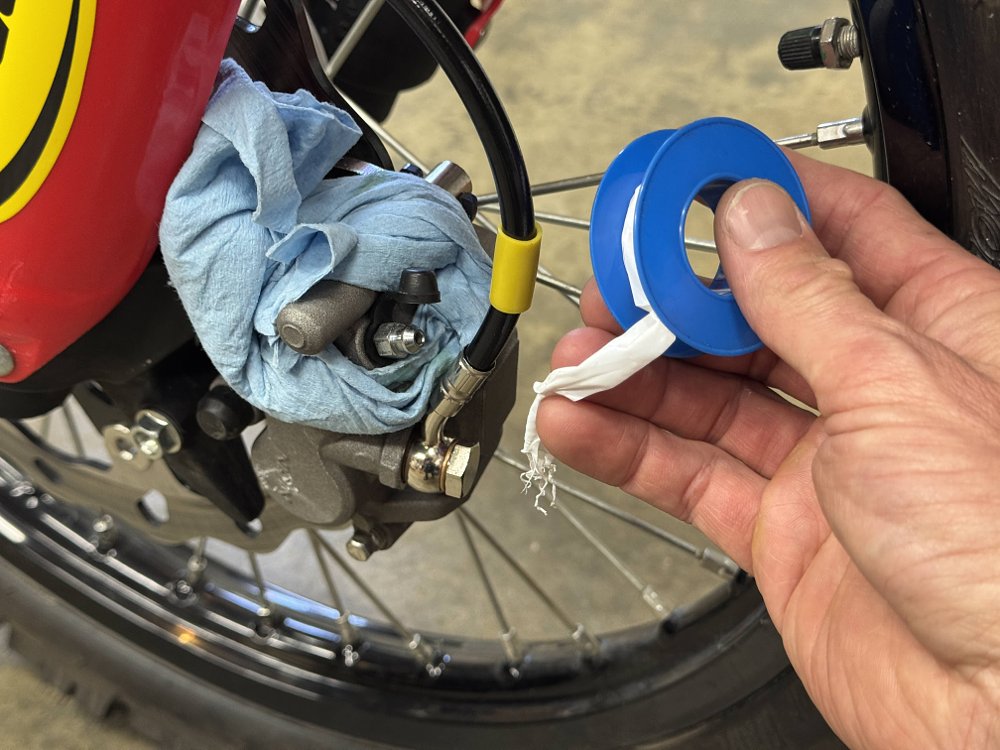 Ways to keep caliper bleed bolt from leaking