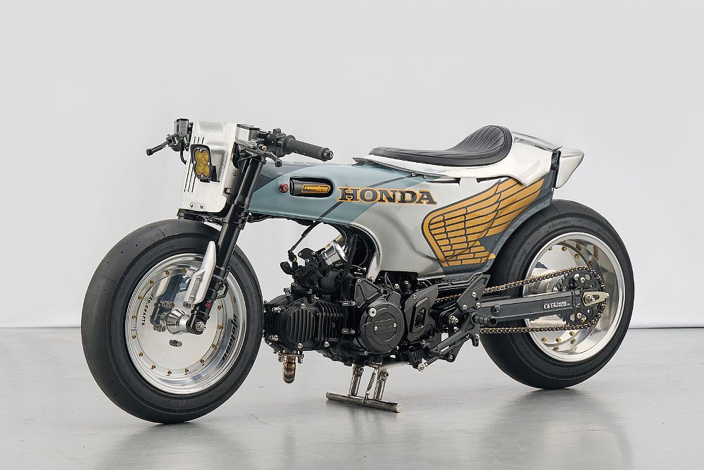 custom Dax in light blue color with Honda wing painted on the bodywork