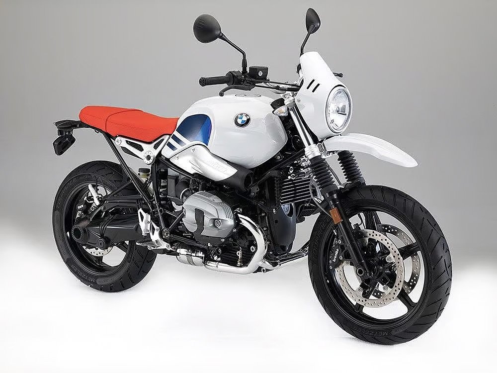 A view of the 2017 BMW R nineT Urban G/S's front-right side.