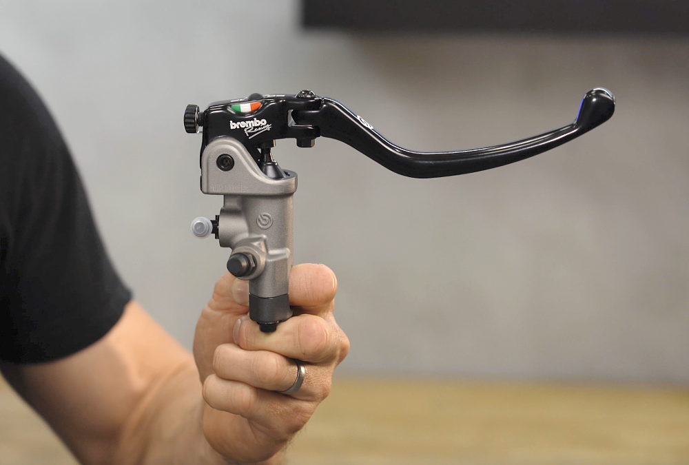 Brembo 19RCS master cylinder brake upgrade