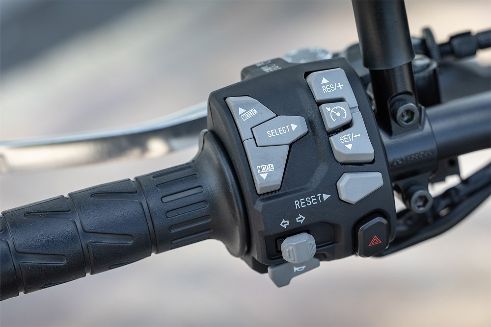 A close-up of the Z900's left switchgear.