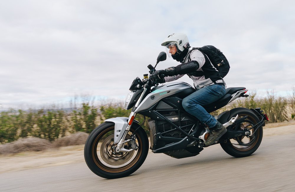Zero S riding down a rural road.