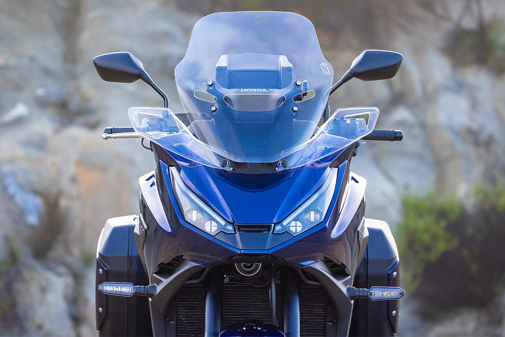 A medium shot of the NT1100 DCT's front fairing.