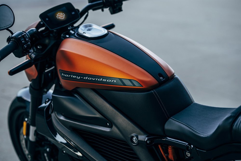 A rear-left view of the 2020 Harley-Davidson LiveWire's cockpit. 