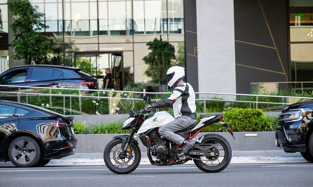 riding the CB750 Hornet in the city