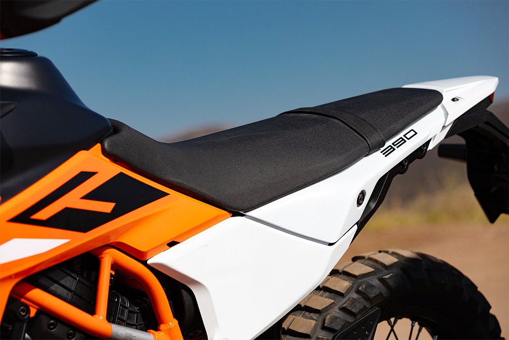 A close-up of the 390 Enduro R's seat.
