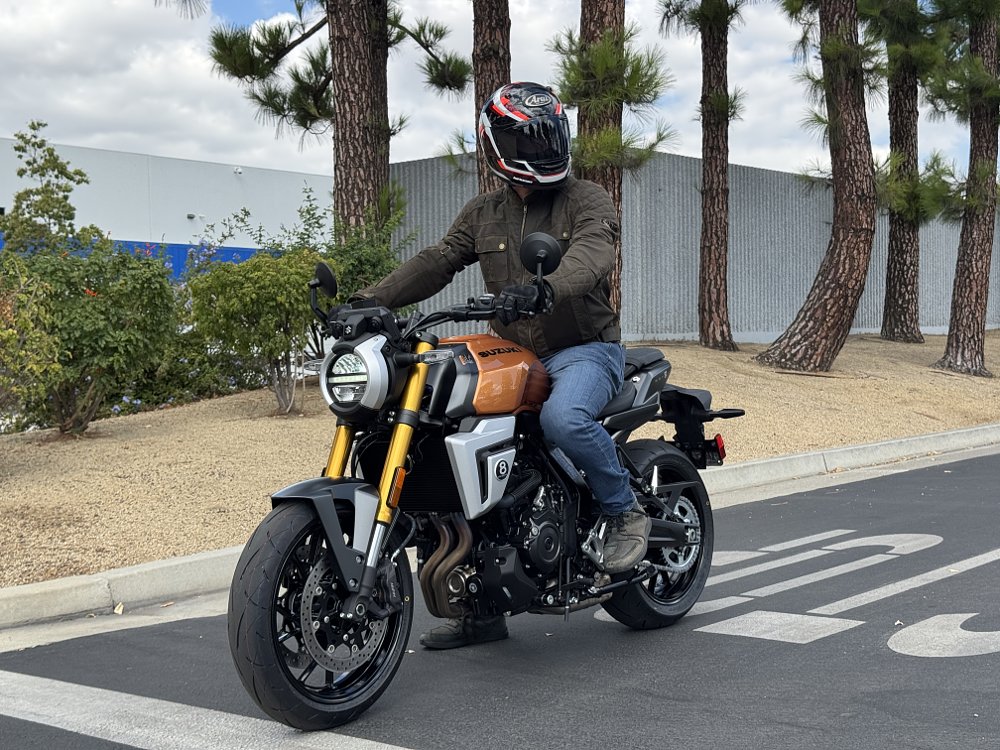 2026_Suzuki_GSX-8T rider at a stop sign