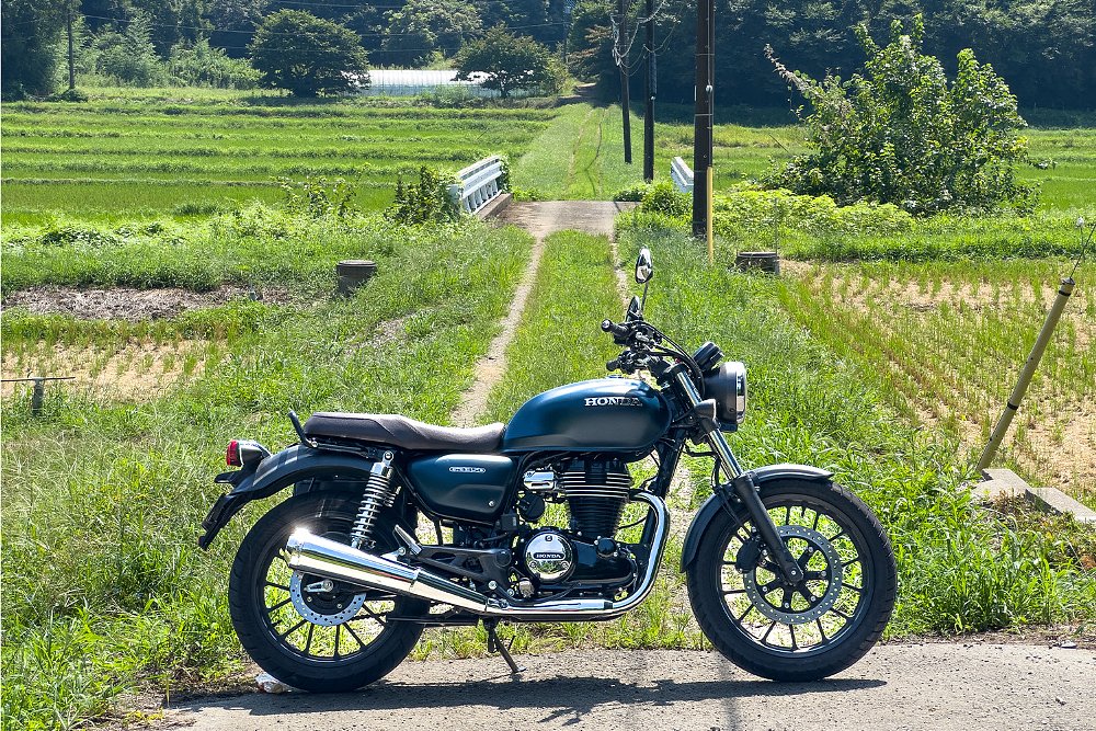 The GB350 pictured in the countryside of Japan's Chiba Prefecture.