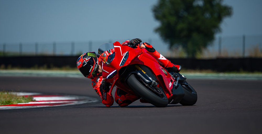 racer on the V4 R on the track at speed