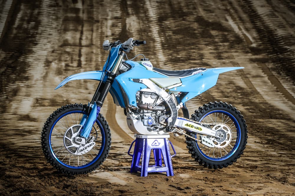 Acerbis full plastic kit laid out