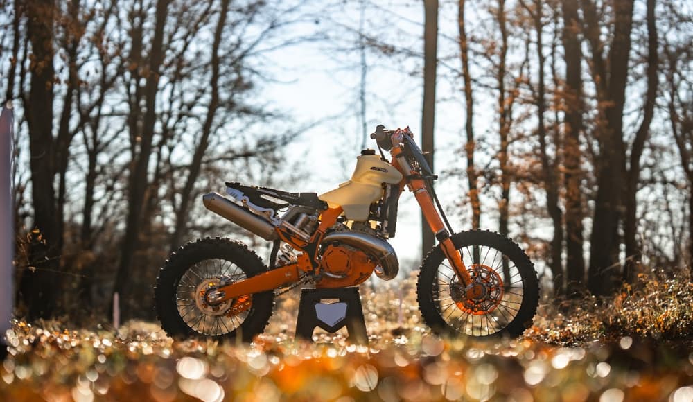 Acerbis fuel tank installed on dirt bike