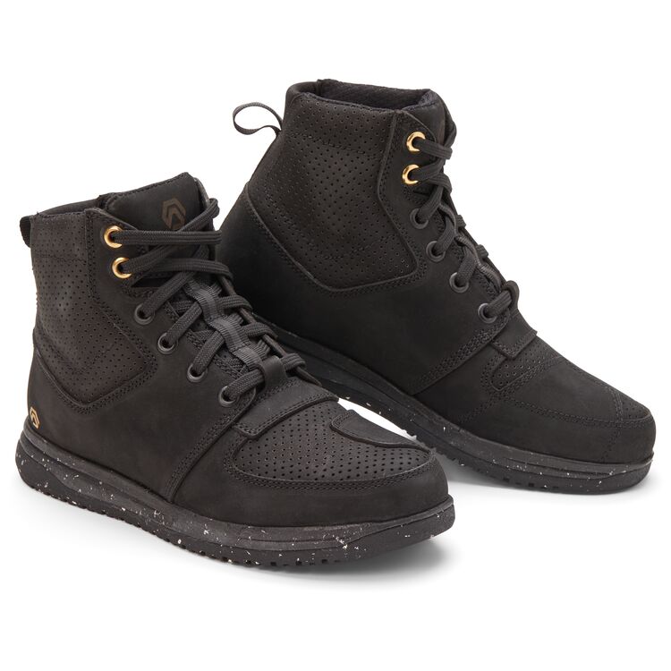 Boots & Shoes